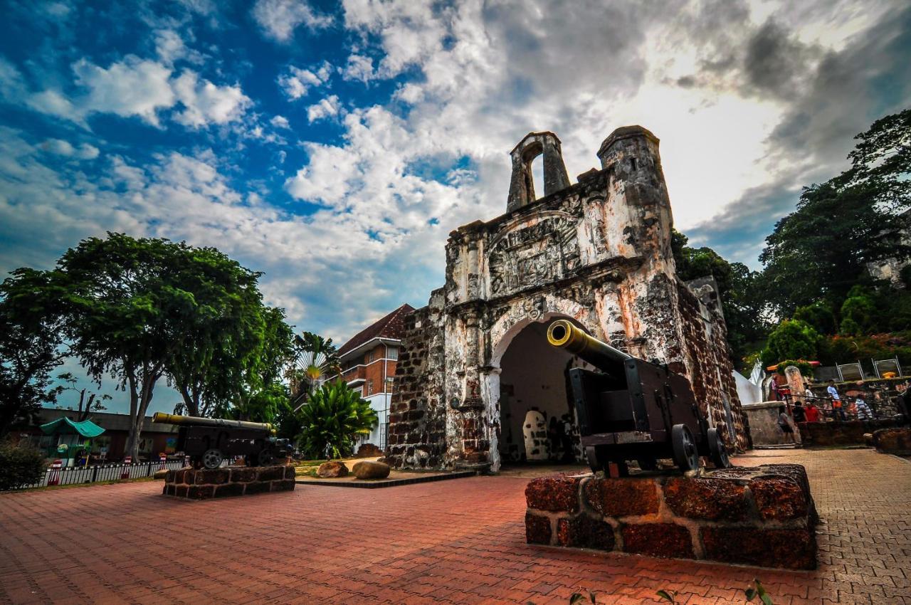 Swan Garden Hotel Malacca Exterior foto
